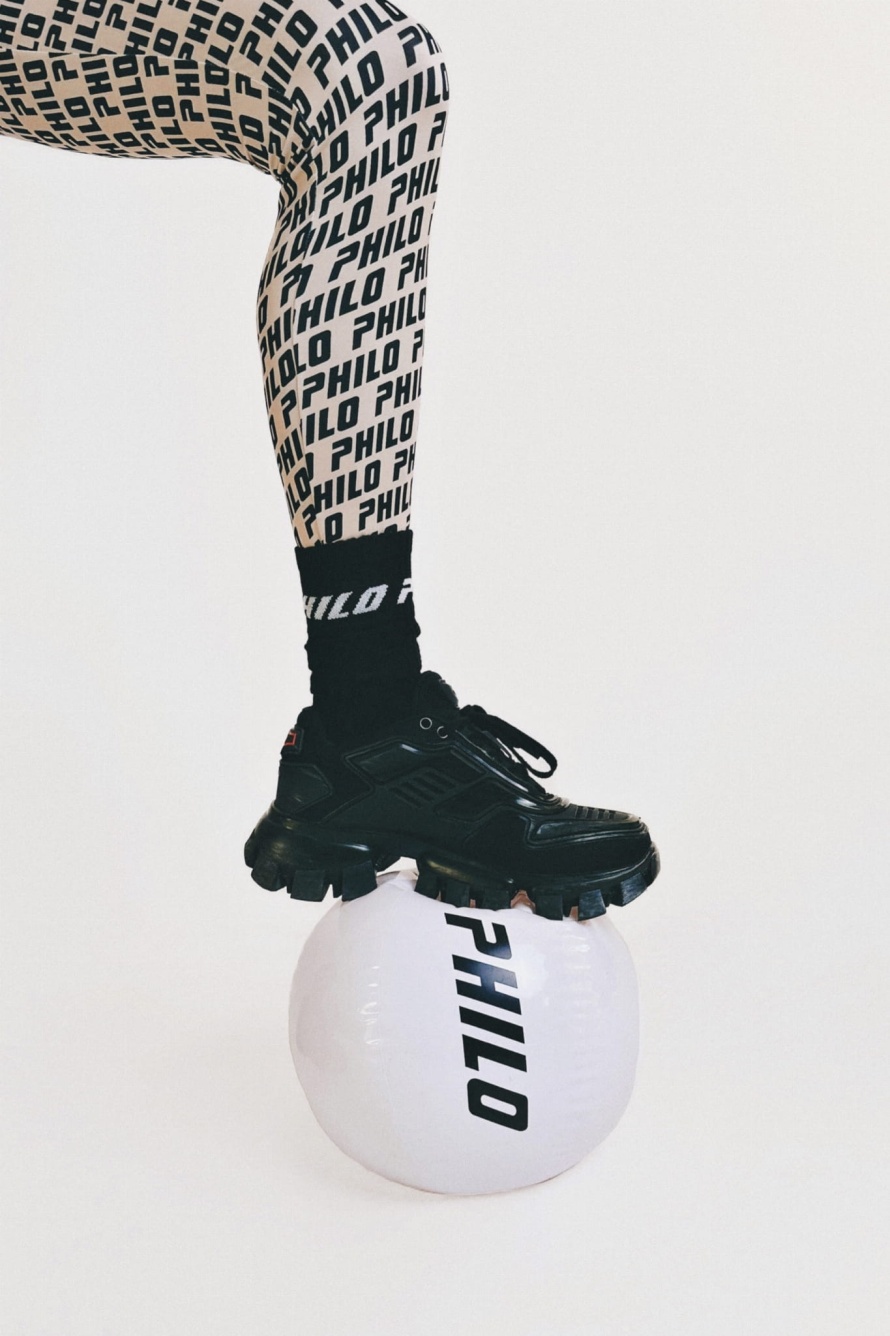 skarpetki-wysokie-thermal-socks-blk-philo-ny-stylizacja