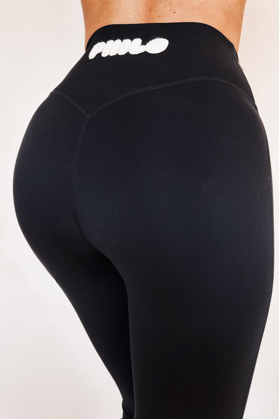 Leginsy-damskie-czarne-heartbeat-leggings-Philo-New-York-pupa.JPEG