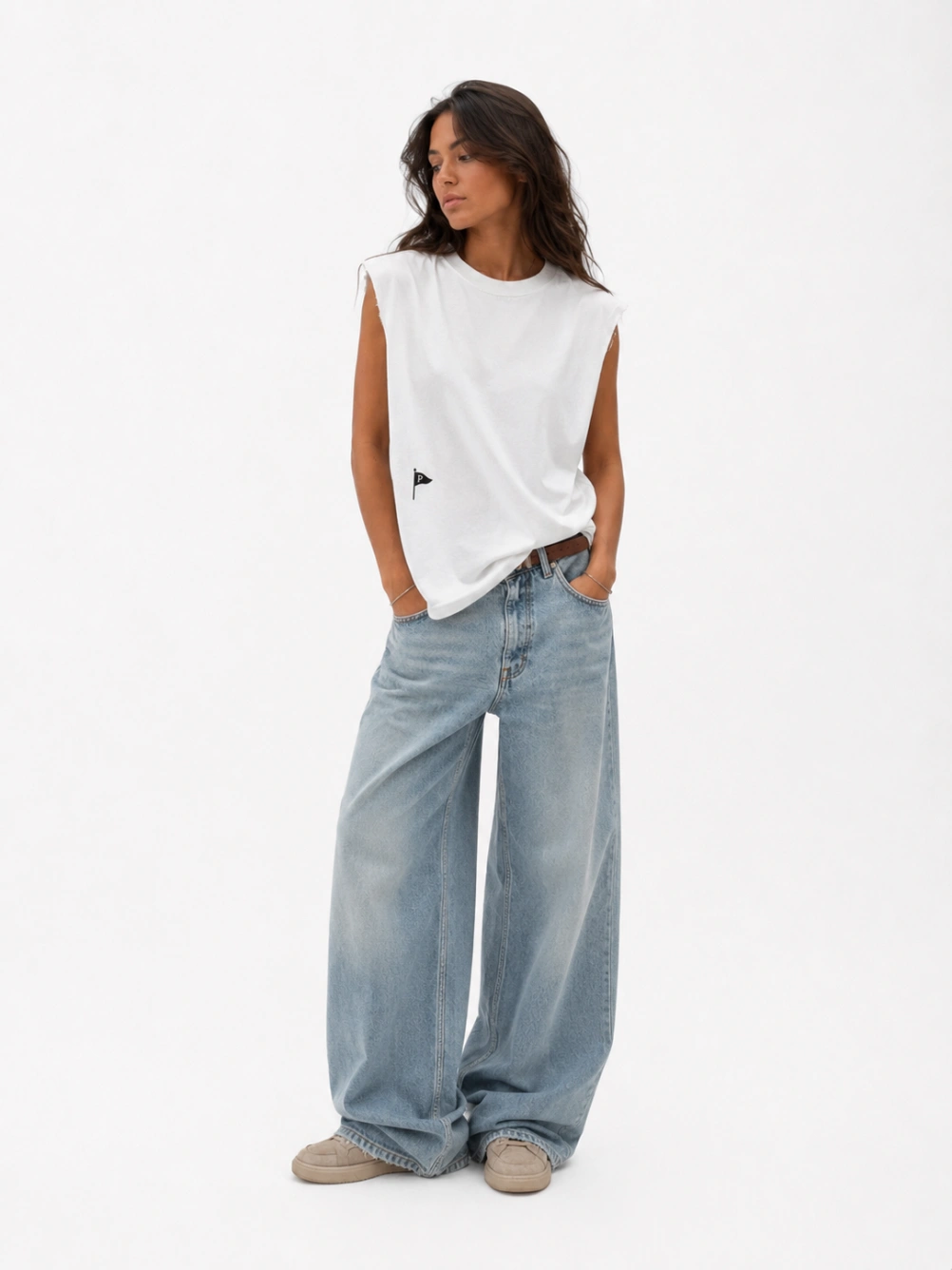 CORE T-SHIRT SLEEVELESS.jpg