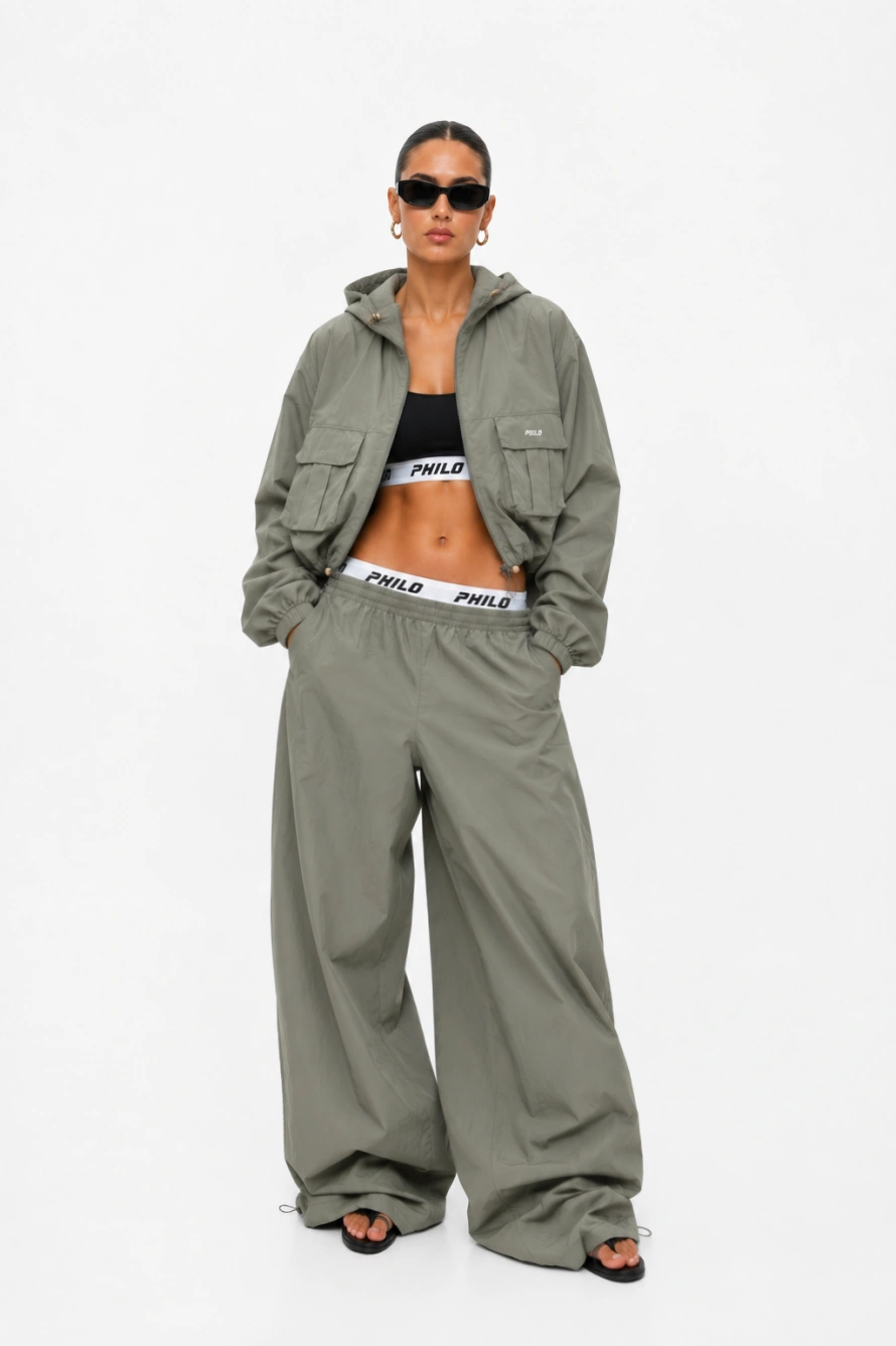 philo-windbreaker-sand.jpg