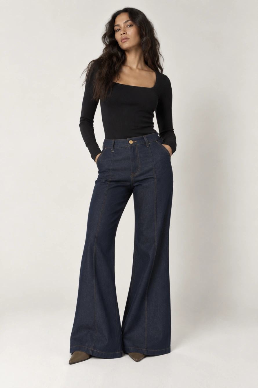 long-sleeve-square-black.jpg
